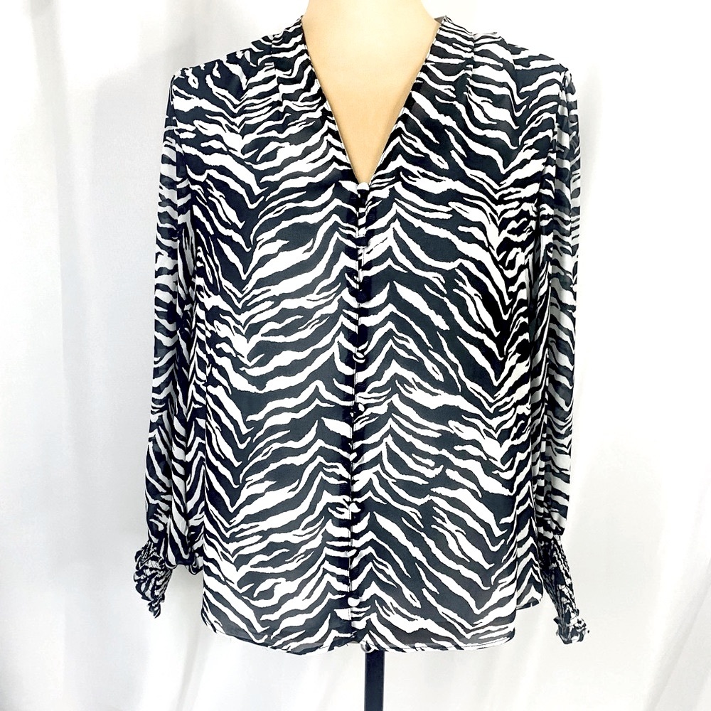 Vince Camuto Animal Impression long Sleeve Top